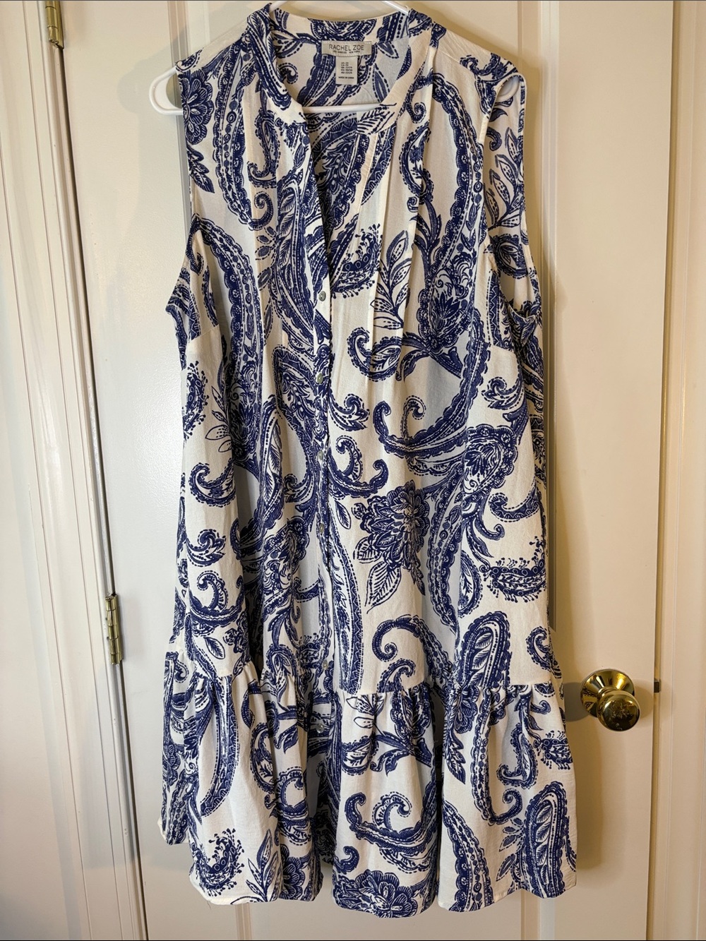 Rachel Zoe White and Navy Paisley Button-Front Ruffle Hem Dress w Pockets - Picture 4 of 8